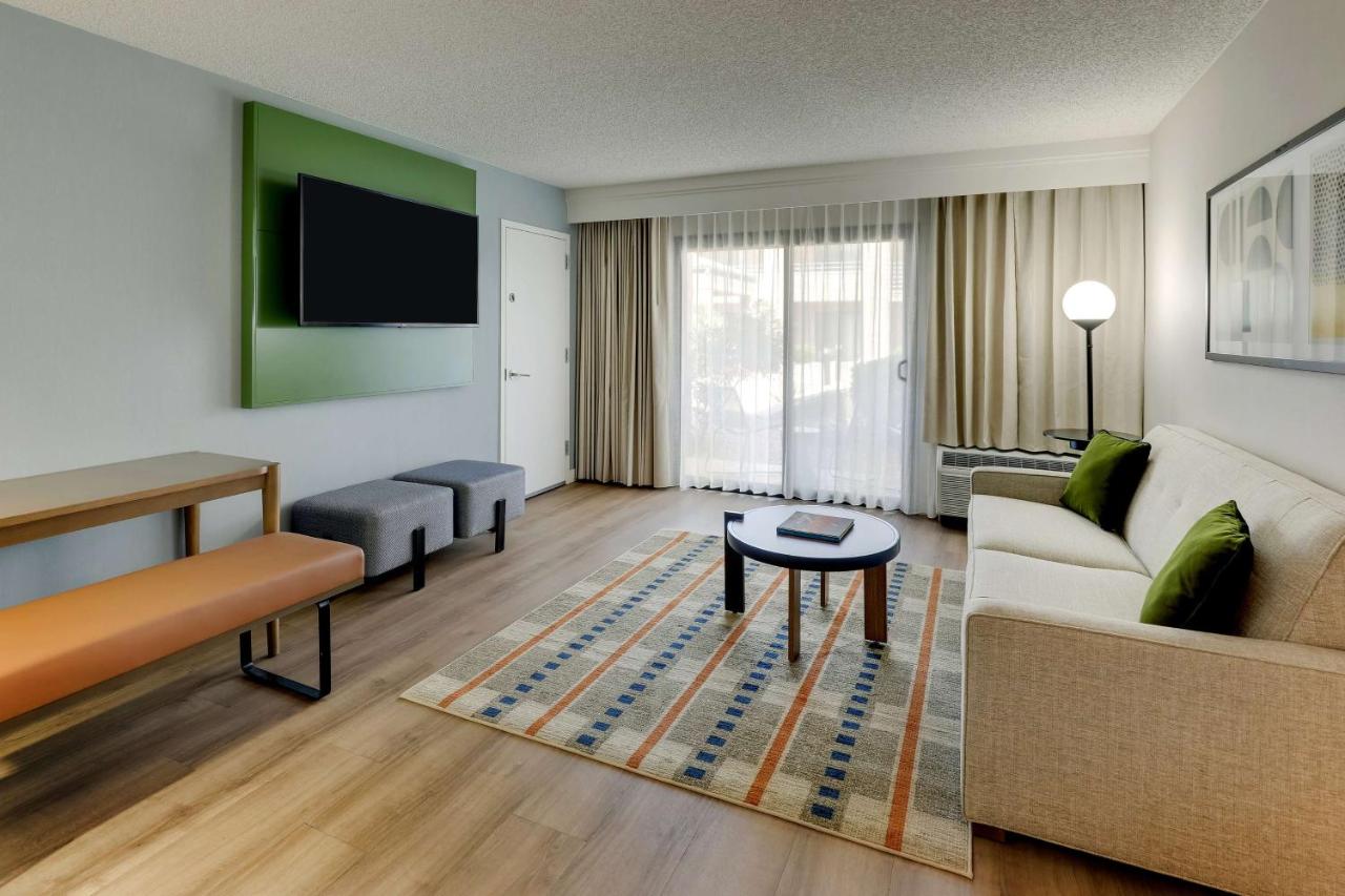 One Bedroom Suite King at Sonesta Select Scottsdale at Mayo Clinic Campus