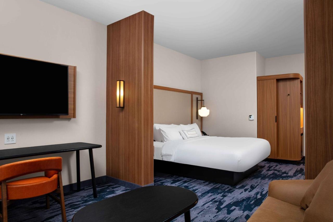 | Fairfield by Marriott Inn & Suites Lewisburg