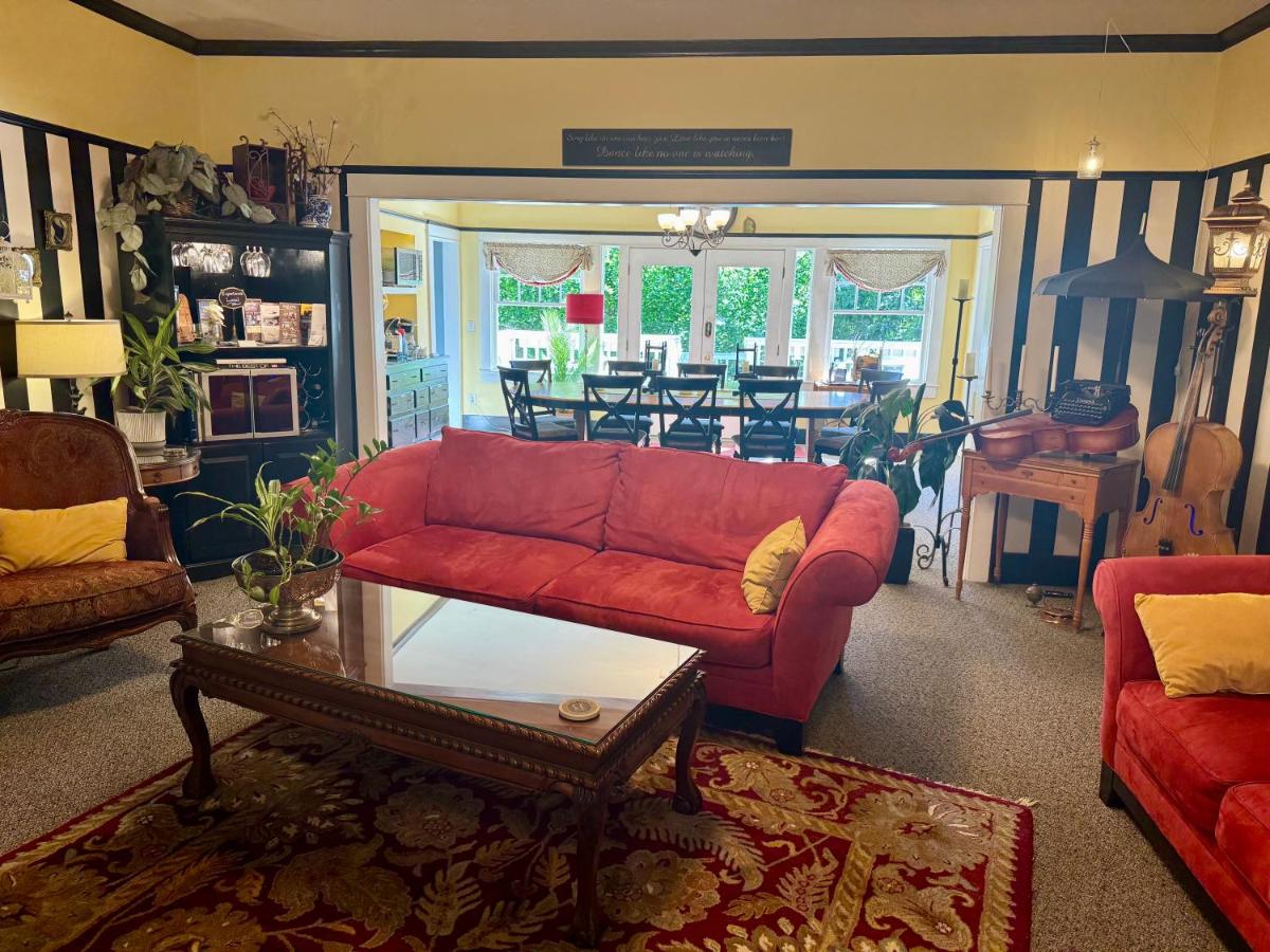  | Bayberry Inn B&B