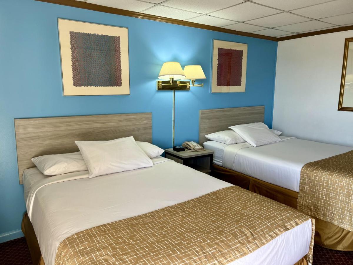 Standard Room with Two Double Beds - Non-Smoking at Travelodge by Wyndham Hershey