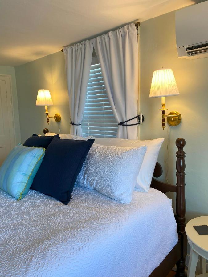 | Spouter Inn Bed & Breakfast