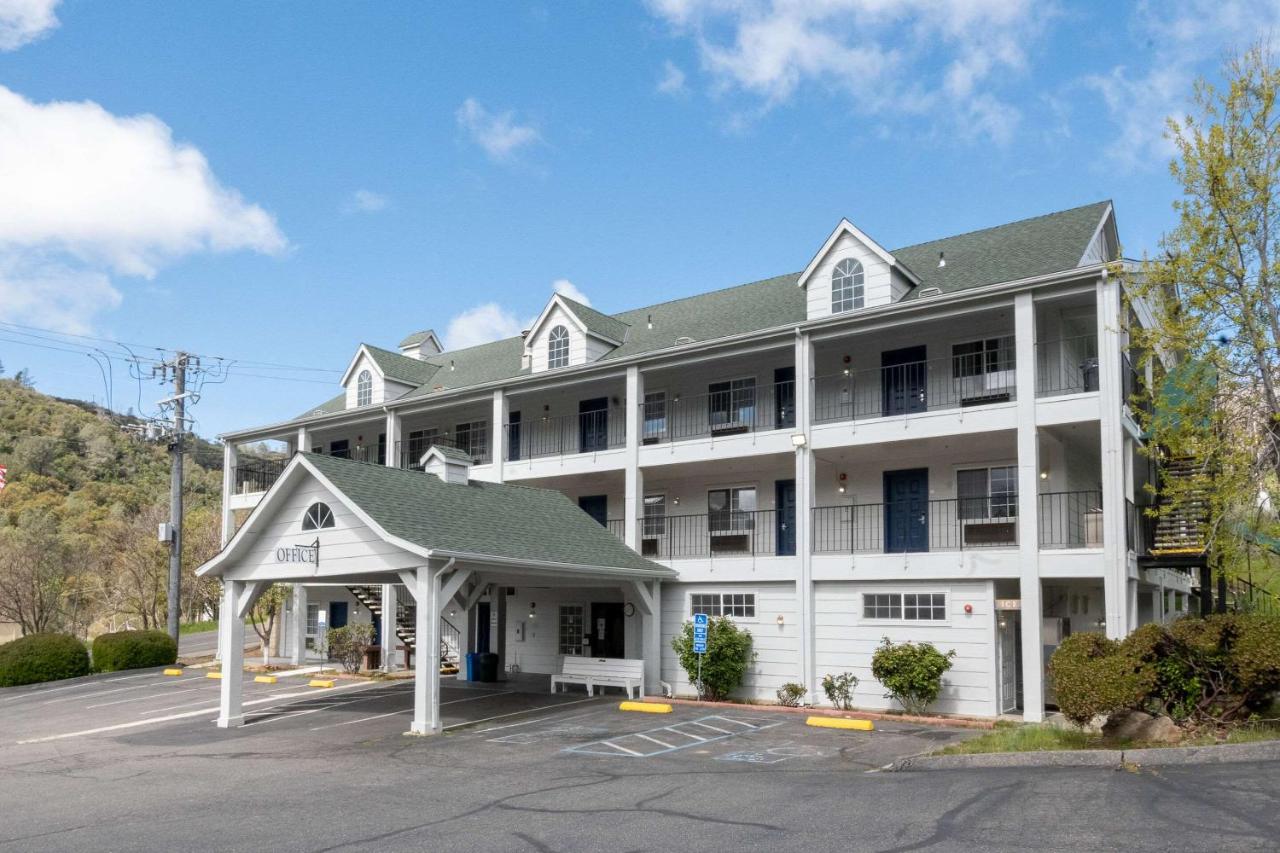 | Quality Inn Yosemite Valley Gateway