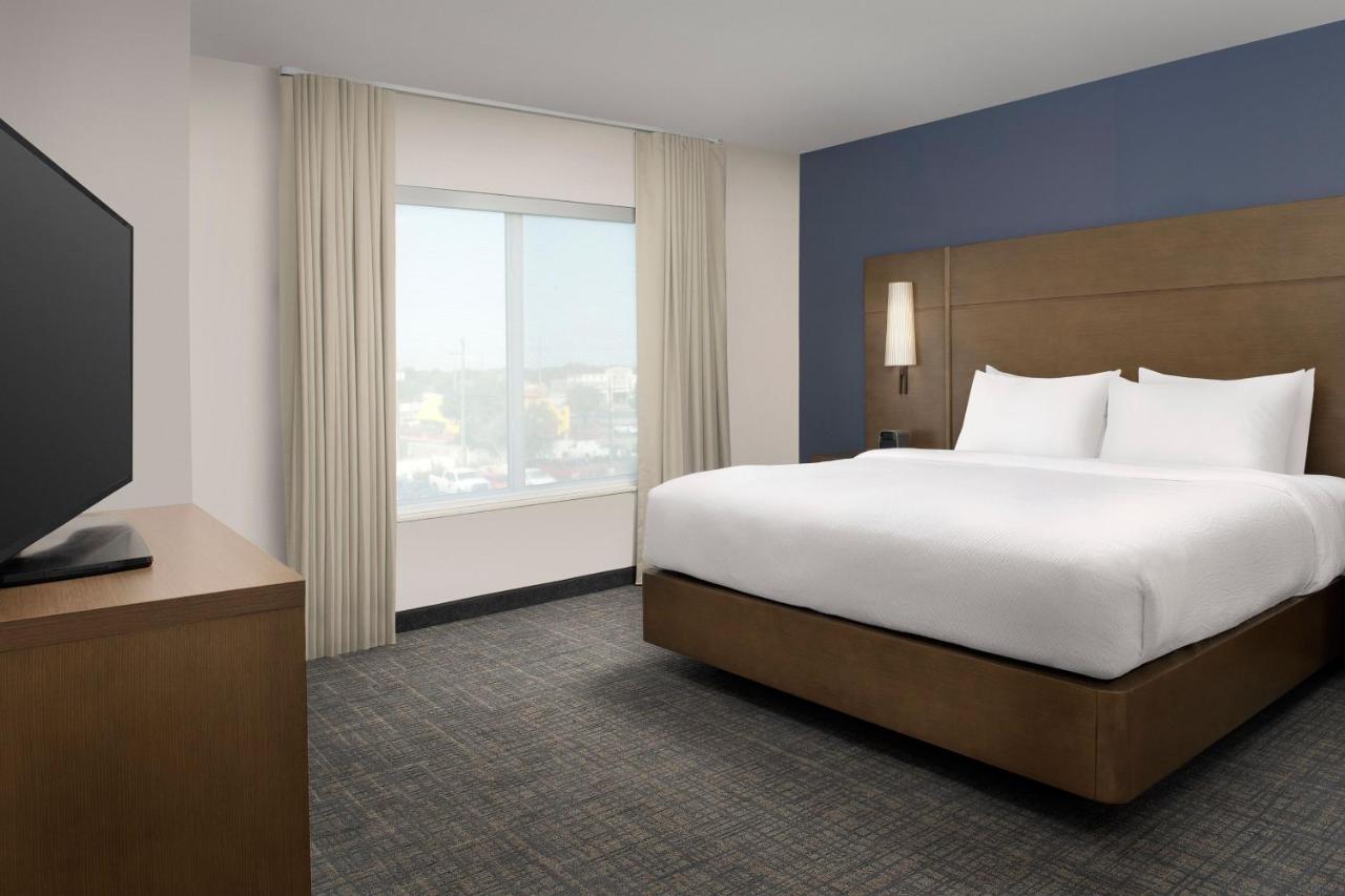 One-Bedroom King Suite with Sofa Bed and Mountain View at Residence Inn by Marriott Lubbock-University Area