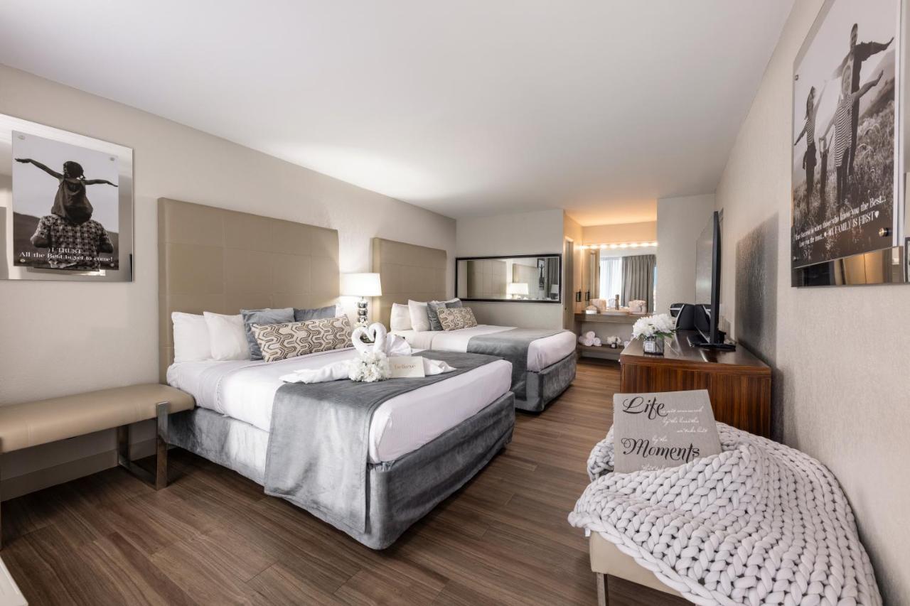 Queen Room with Two Queen Beds and Pool View at Magic Moment Resort & Kids Club, Dazzler Select by Wyndham