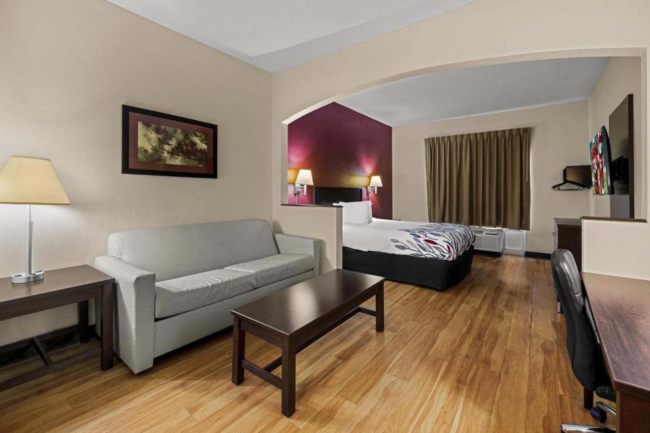 Suite Queen Room Disability Access Non-Smoking at Red Roof Inn & Suites Albany, GA