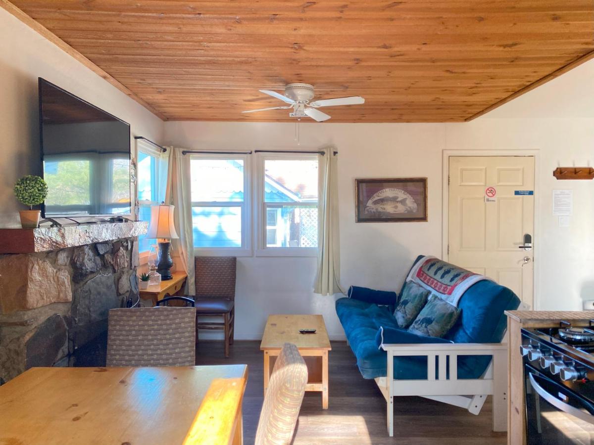 Two-Bedroom Suite at Blue Horizon Lodge