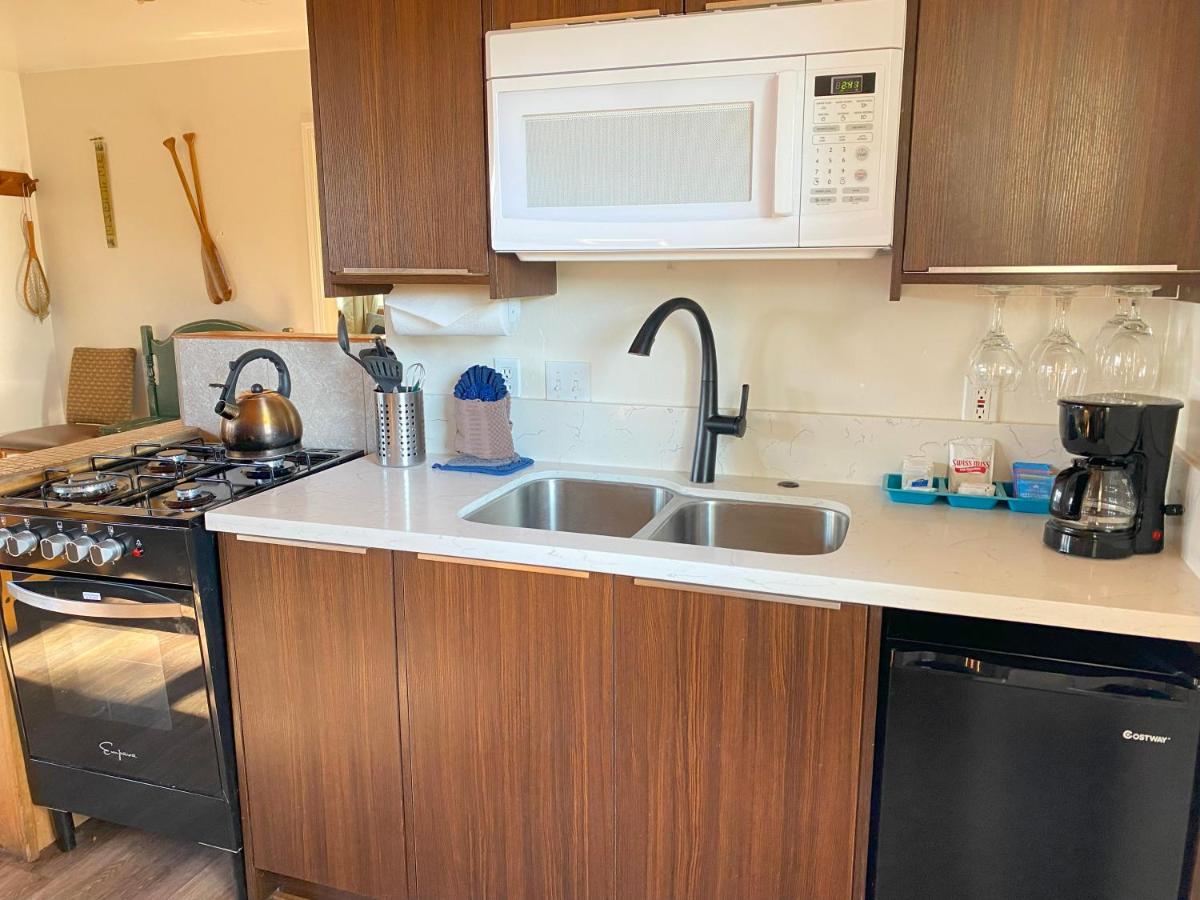 Two-Bedroom Suite at Blue Horizon Lodge