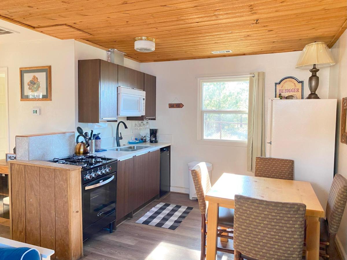 Two-Bedroom Suite at Blue Horizon Lodge