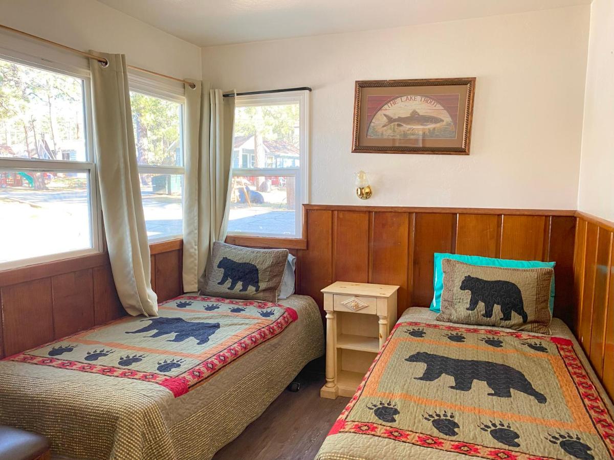 Two-Bedroom Suite at Blue Horizon Lodge