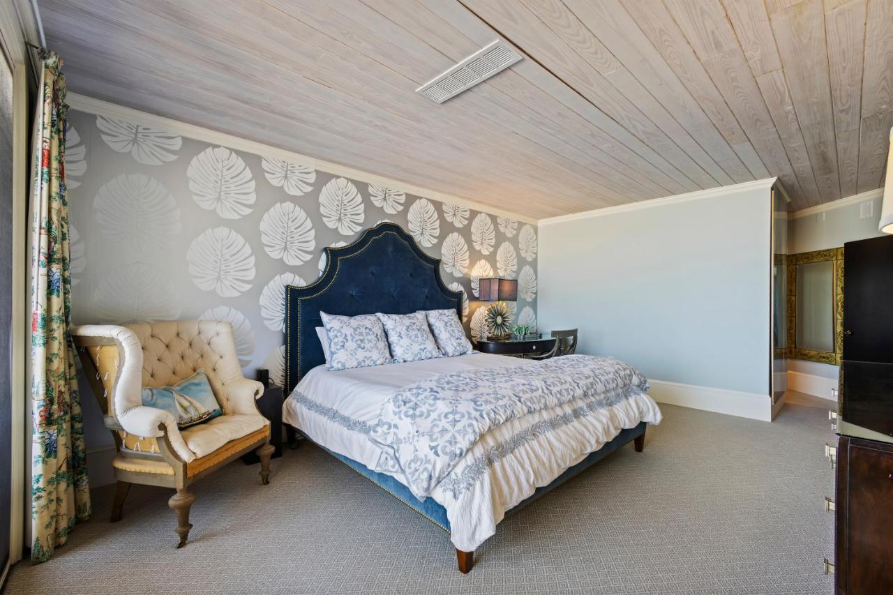 | 4002 Turtle Lane 3 BR Oceanfront Sea Pin