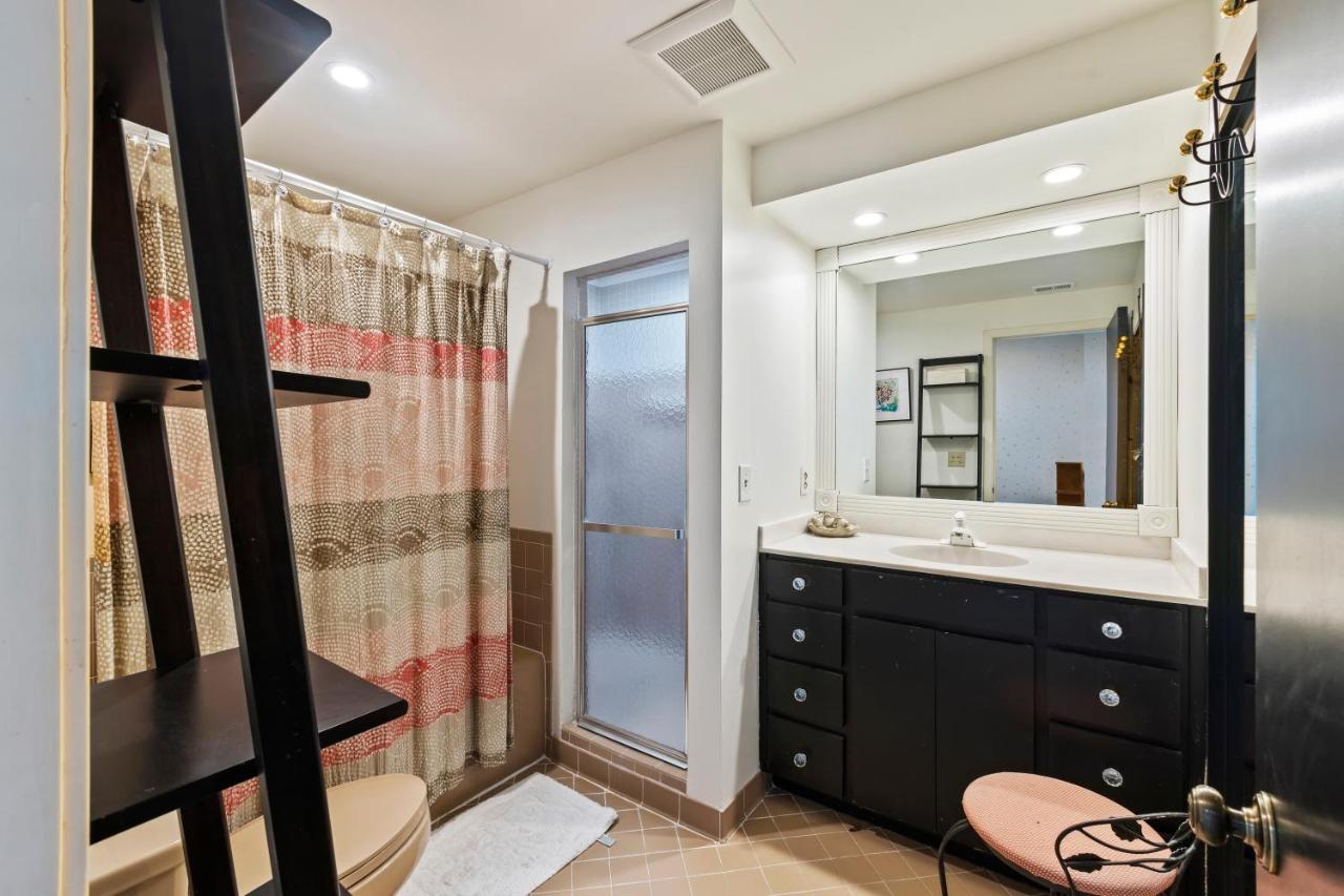| 4002 Turtle Lane 3 BR Oceanfront Sea Pin