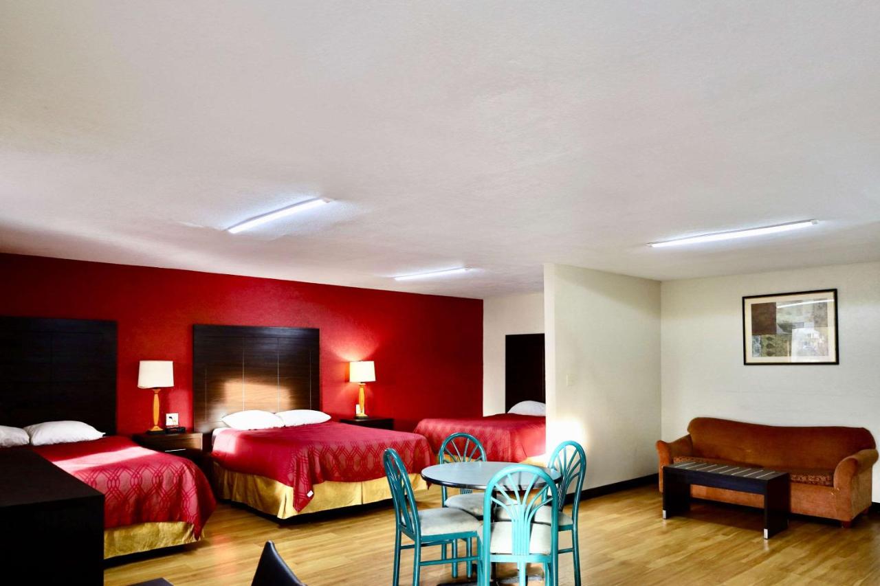| Rodeway Inn - Pauls Valley