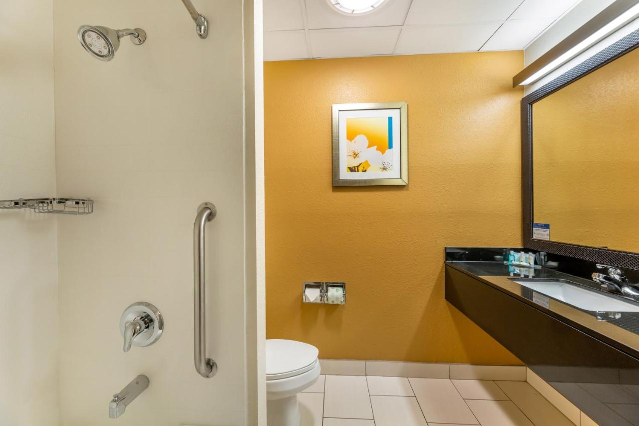 Quadruple Room with Two Queen Beds - Non Smoking at Quality Inn & Suites Sandusky