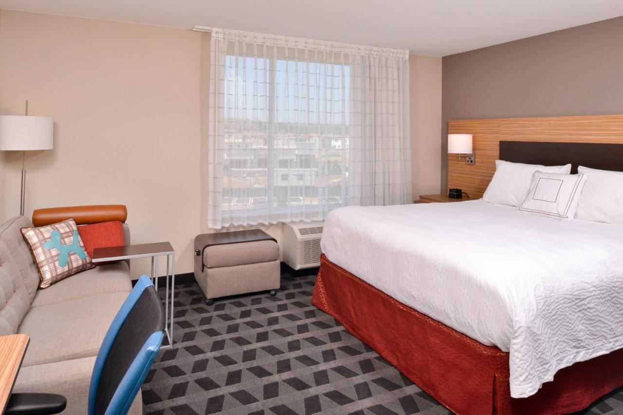 | TownePlace Suites by Marriott Ontario Chino Hills