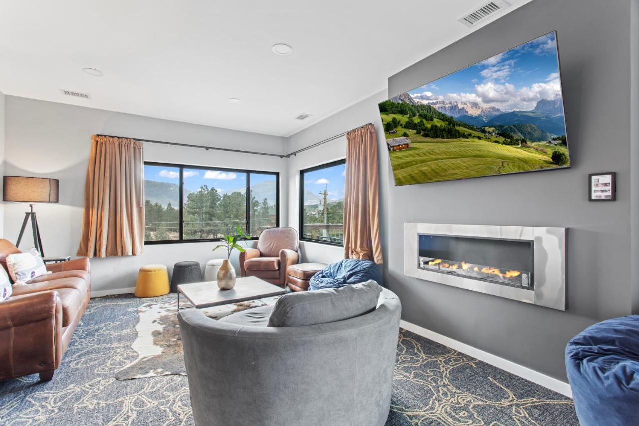  | Coyote Mountain Lodge