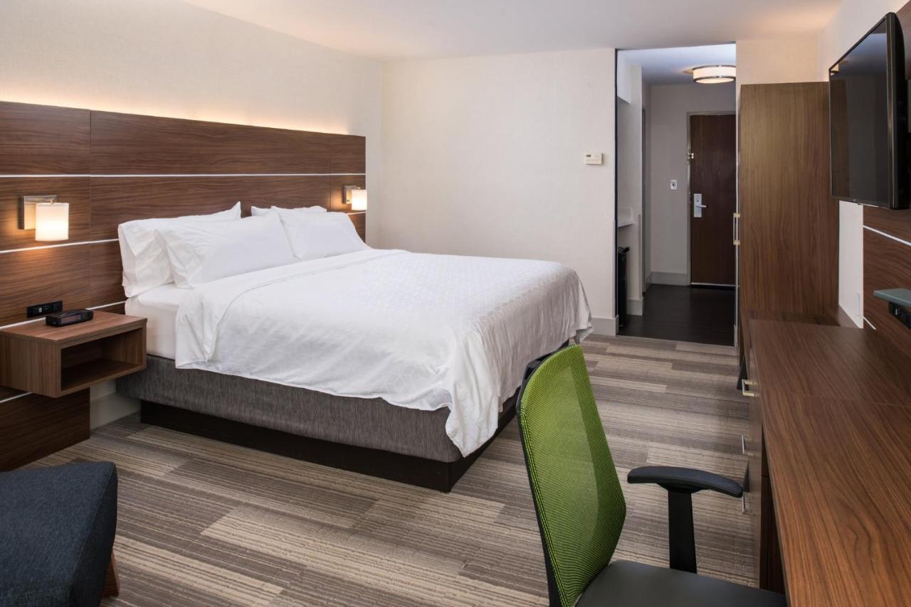 | Holiday Inn Express Sierra Vista, an IHG Hotel