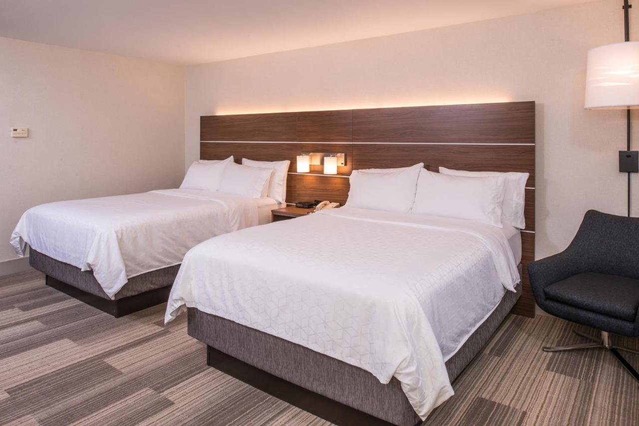 | Holiday Inn Express Sierra Vista, an IHG Hotel