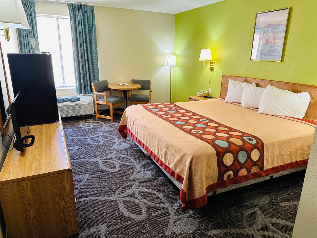 | Moab Gateway Inn at Arches Nat'l Park