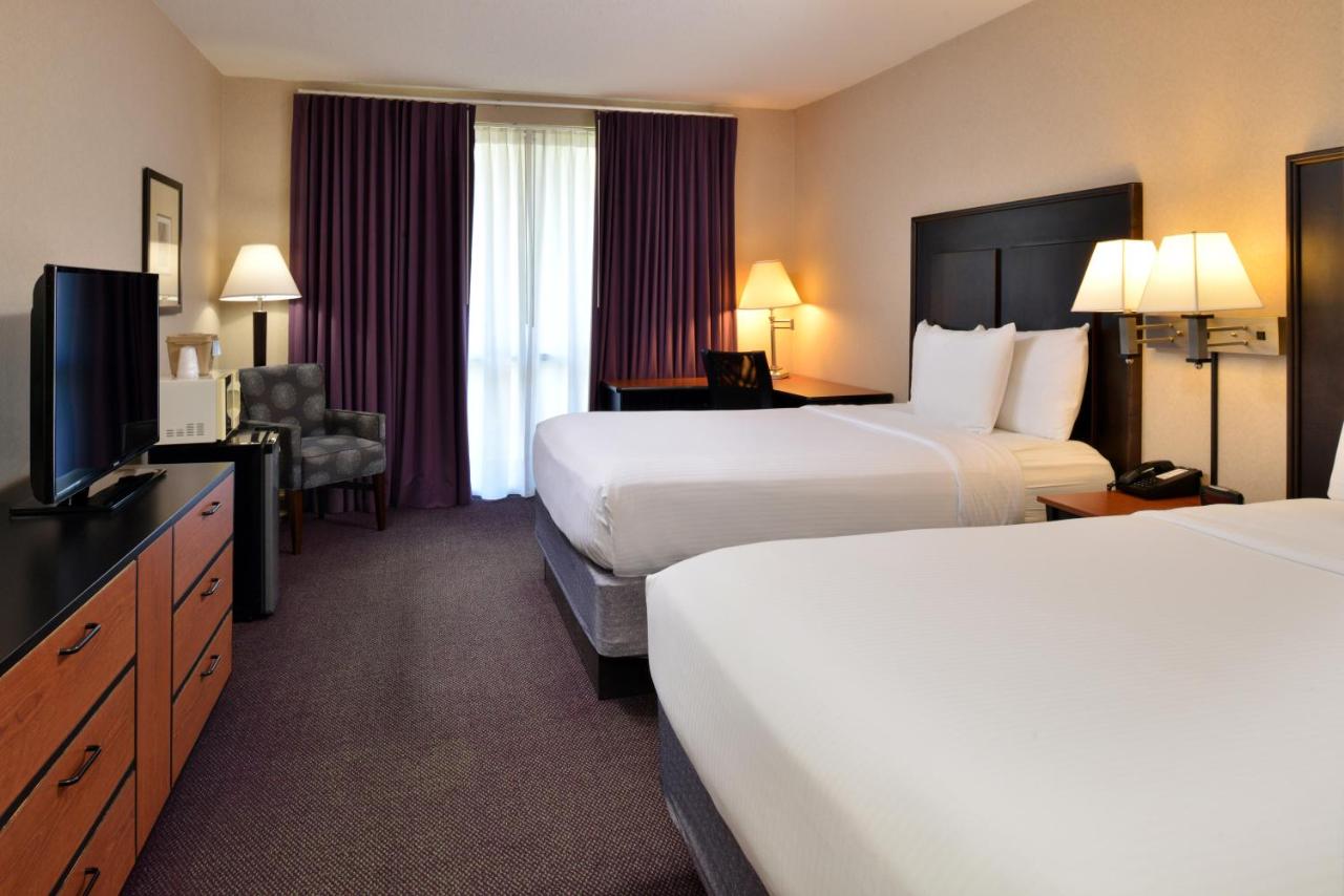 | Hawthorne Inn & Conference Center