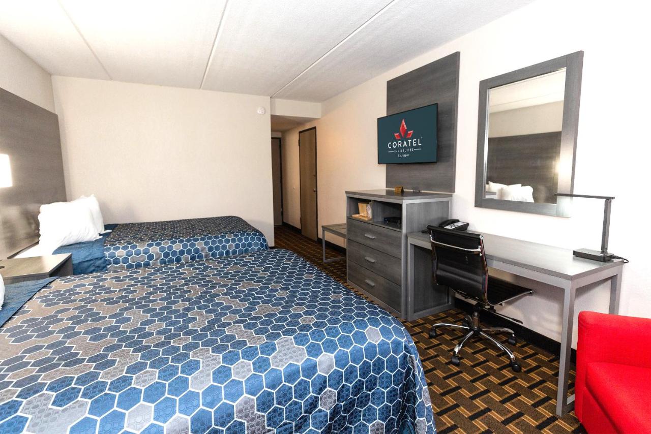 Deluxe Queen Room with Two Queen Beds at Coratel Inn & Suites by Jasper Mankato