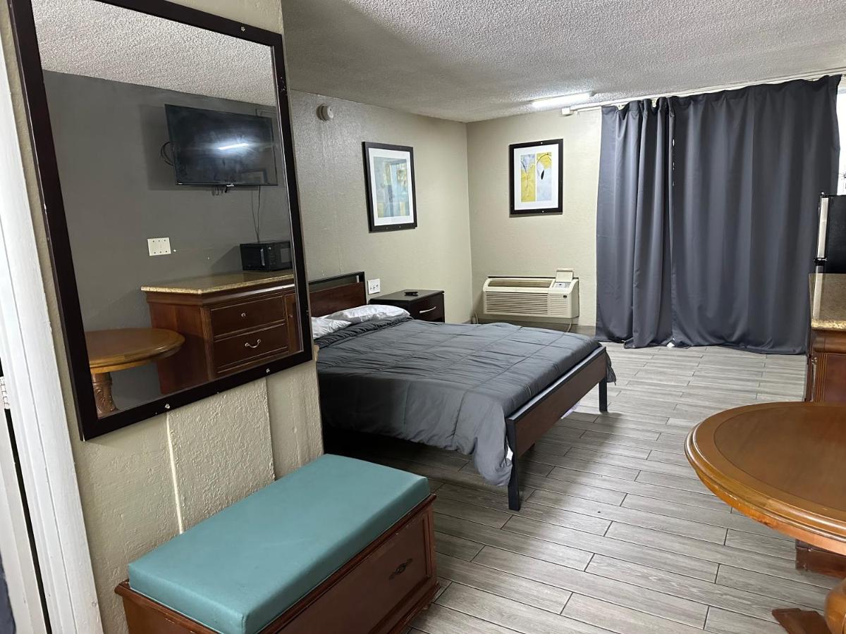 | Bravo Inn Greensboro