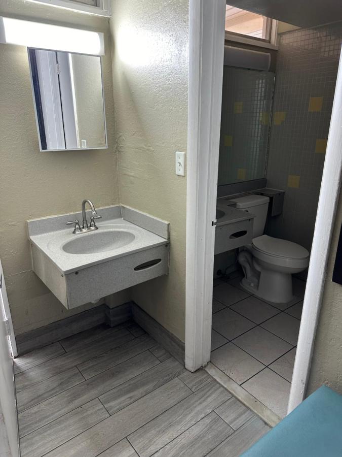 | Bravo Inn Greensboro