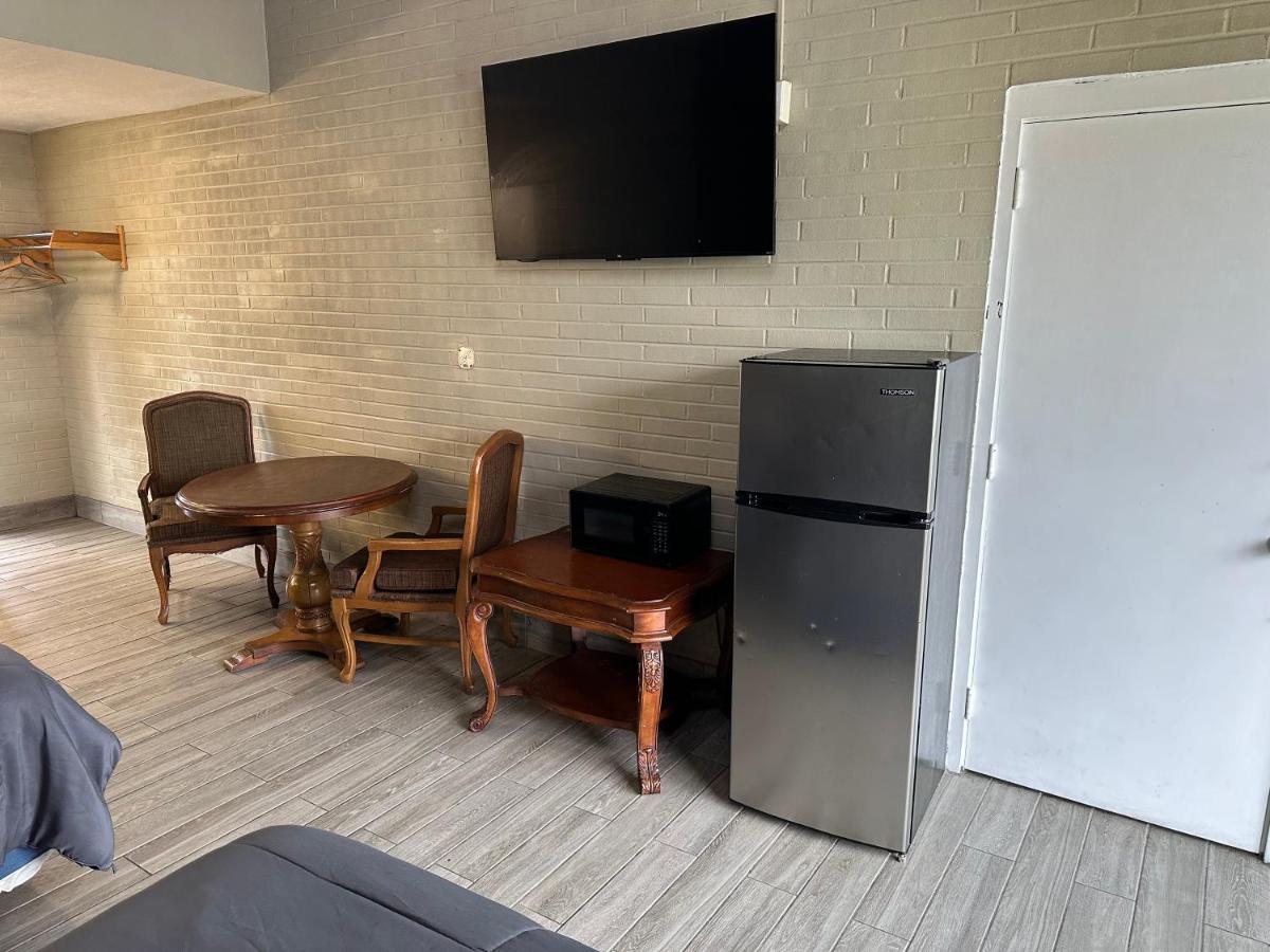 | Bravo Inn Greensboro