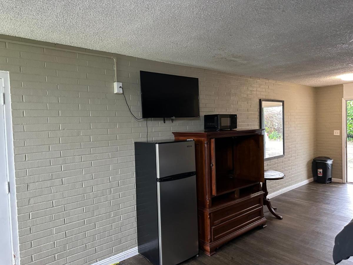 | Bravo Inn Greensboro