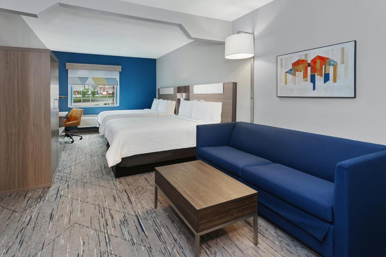 | Holiday Inn Express & Suites Carmel North – Westfield, an IHG Hotel