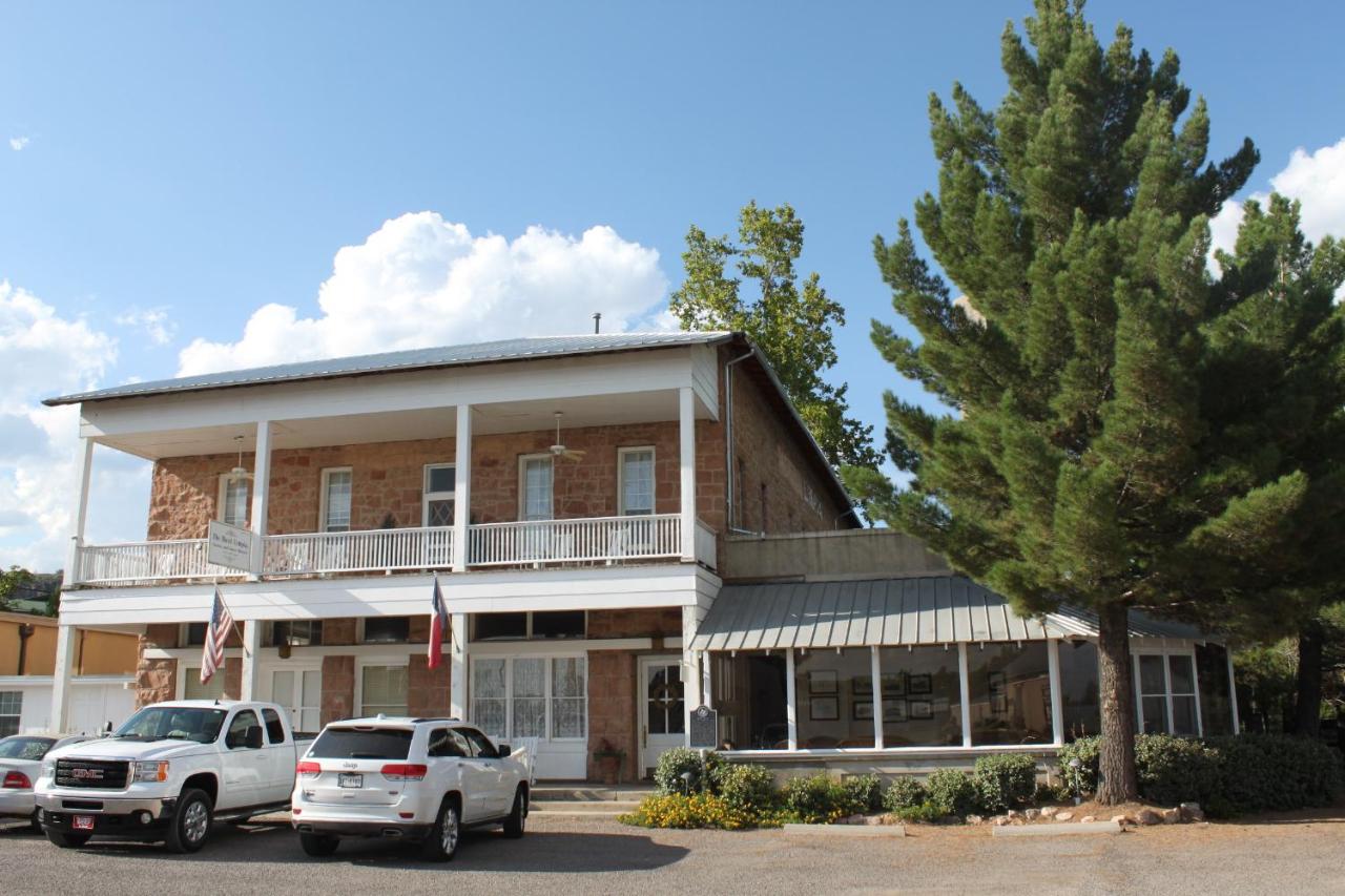 | The Hotel Limpia