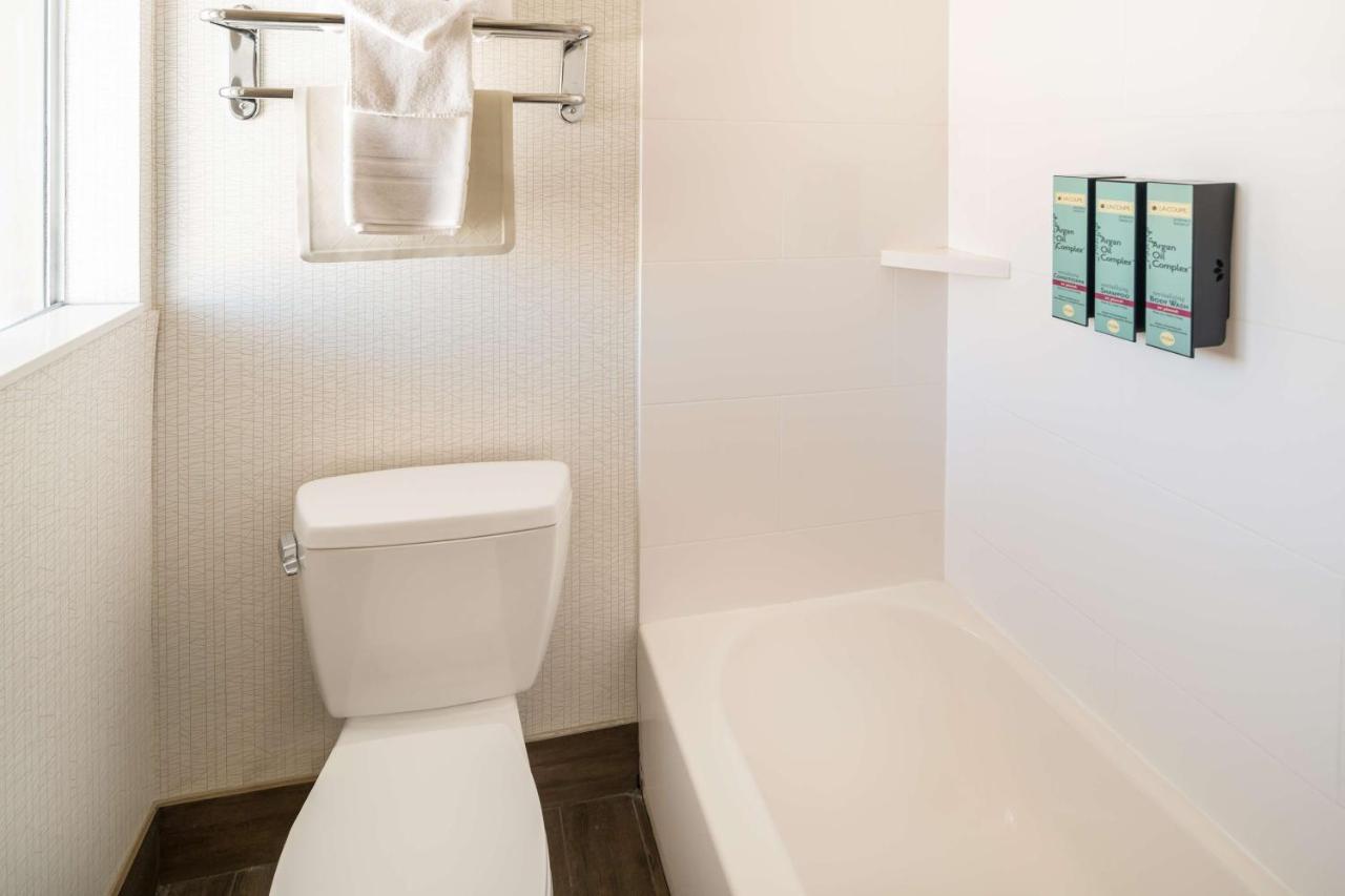 King Room with Spa Bath - Non-Smoking at Best Western Coral Hills
