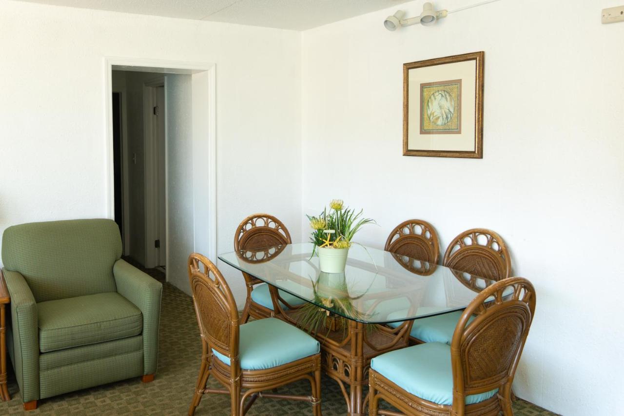 | Beach Club at Montego Inn