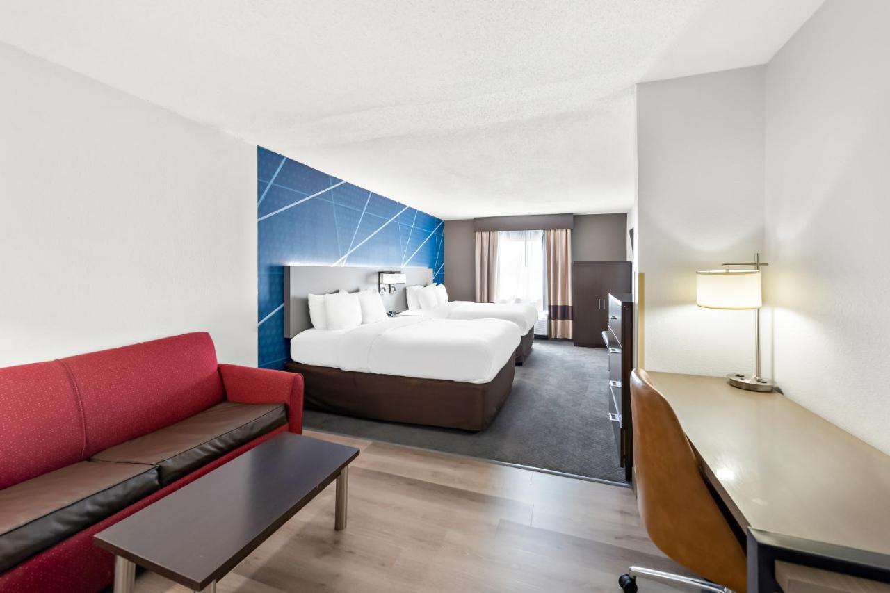 Queen Room with Two Queen Beds and Sofa Bed at Comfort Suites Columbus