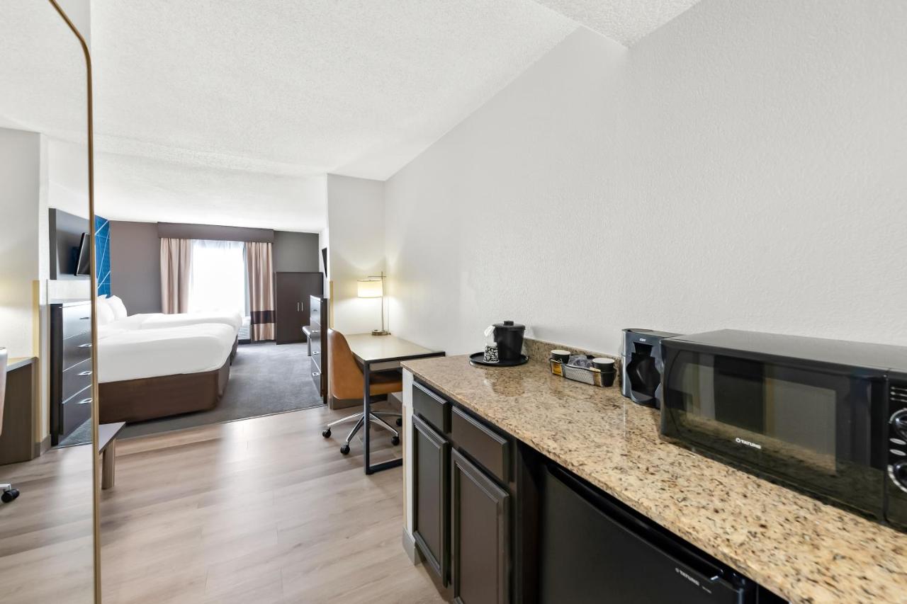 Queen Room with Two Queen Beds and Sofa Bed at Comfort Suites Columbus