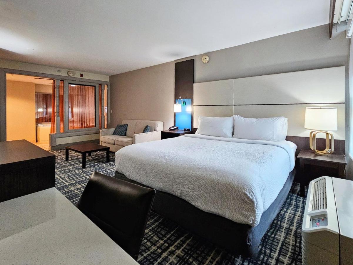 Executive Suite - Non-Smoking at Holiday Inn Belcamp - Aberdeen Area, an IHG Hotel