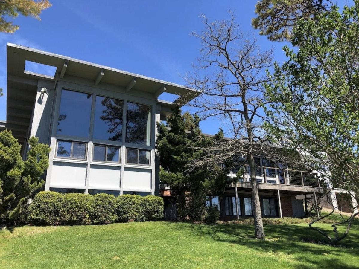 | Villa Perlman