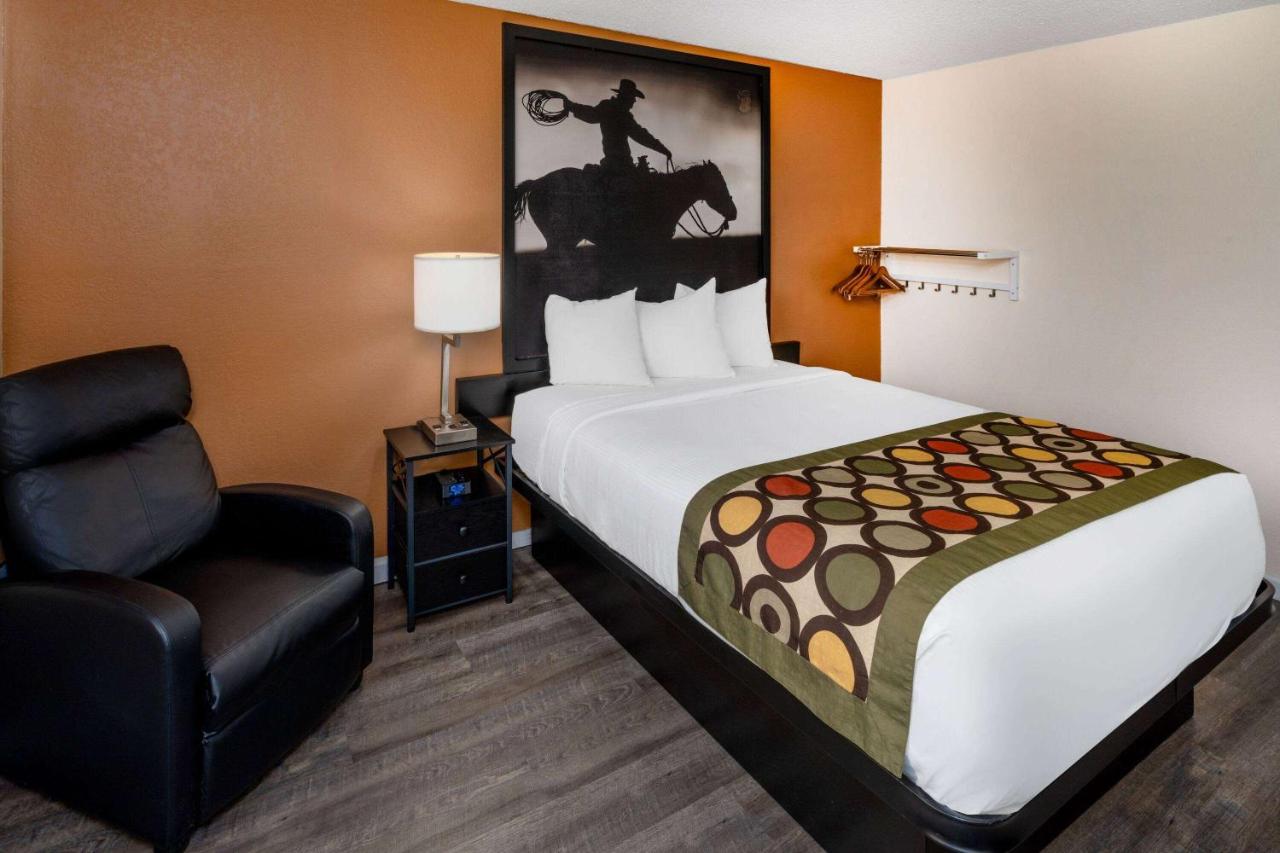 | Super 8 by Wyndham Cheyenne WY