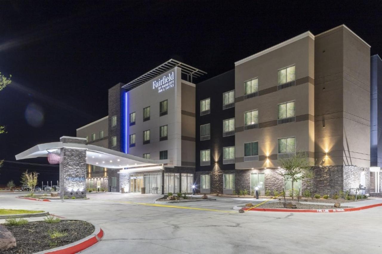 | Fairfield Inn & Suites Monahans