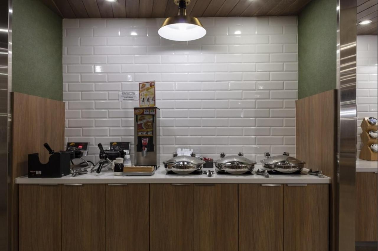 | Fairfield Inn & Suites Monahans