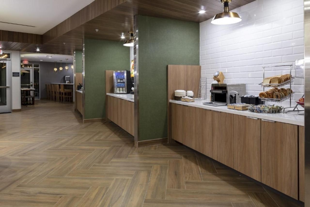 | Fairfield Inn & Suites Monahans