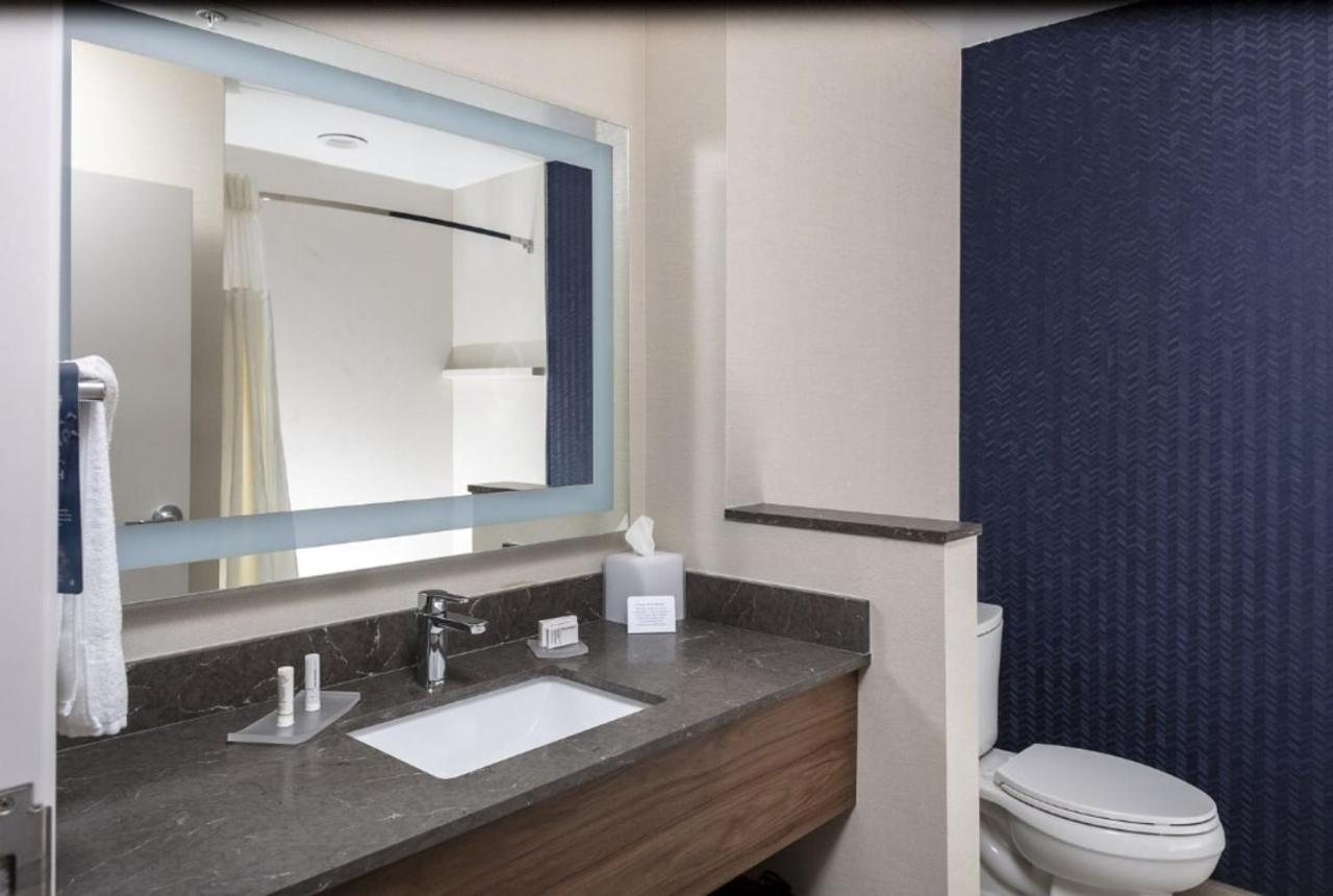 | Fairfield Inn & Suites Monahans