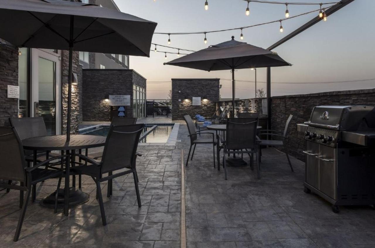 | Fairfield Inn & Suites Monahans