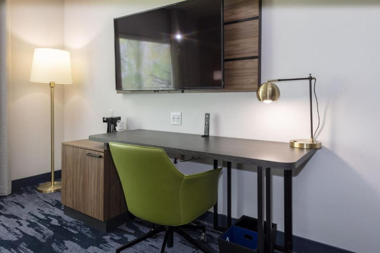 | Fairfield Inn & Suites Monahans
