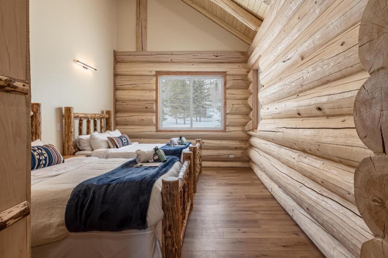 | Majestic Valley Wilderness Lodge