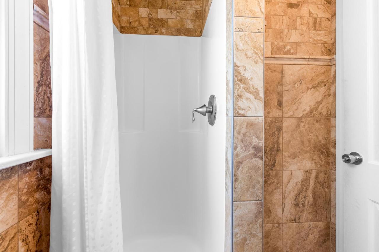  | Buttercup Suites