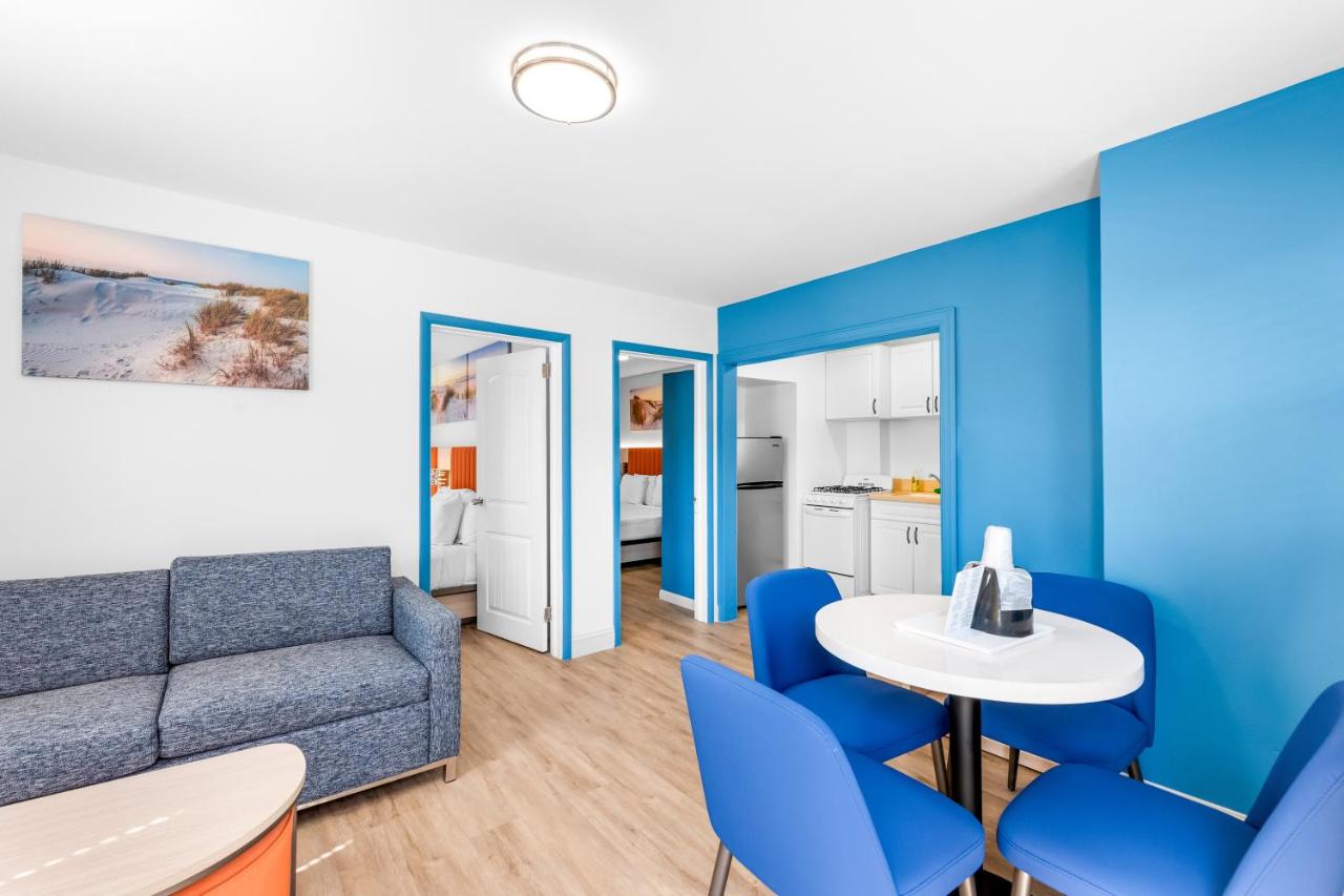  | Buttercup Suites