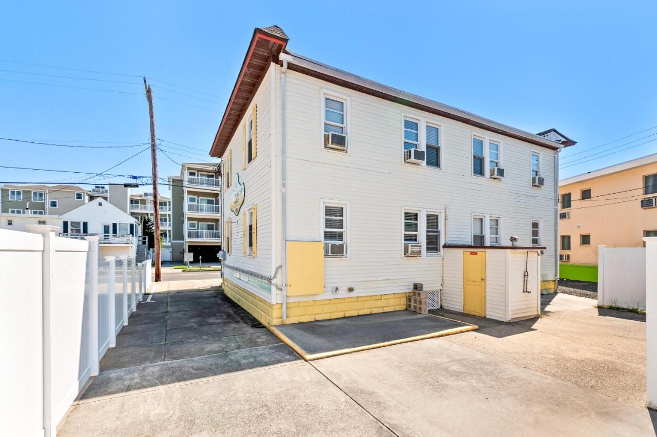  | Buttercup Suites
