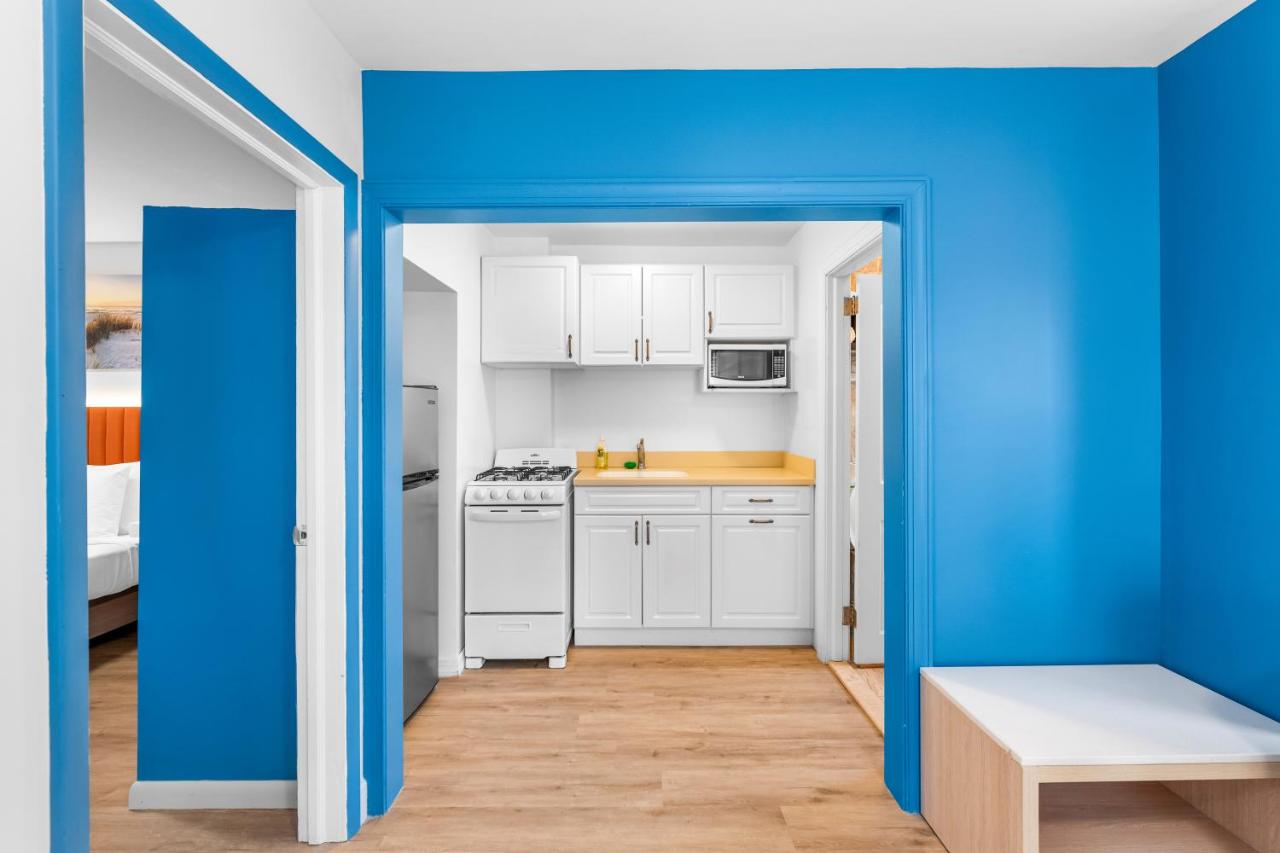  | Buttercup Suites