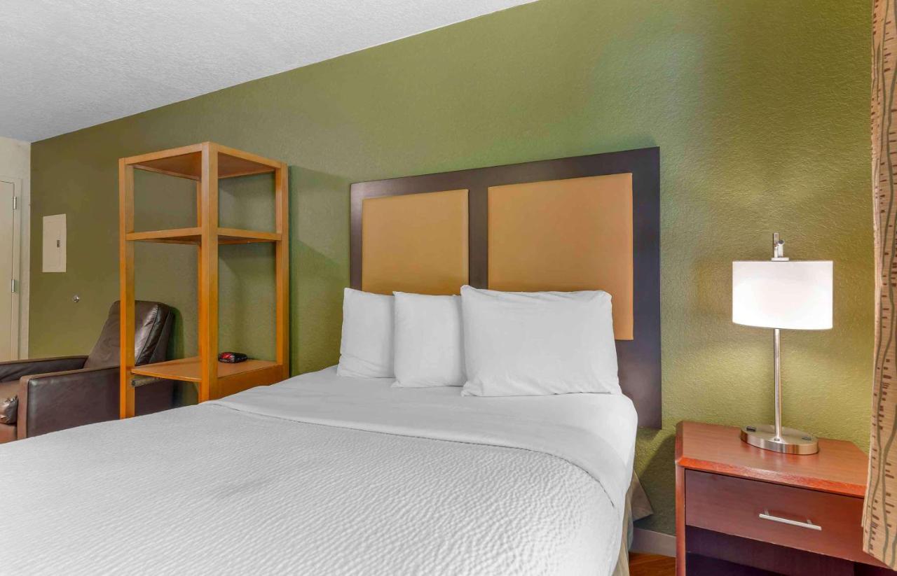 Queen Studio - Non-Smoking at Extended Stay America Select Suites - Orlando - Maitland - Summit Tower Blv