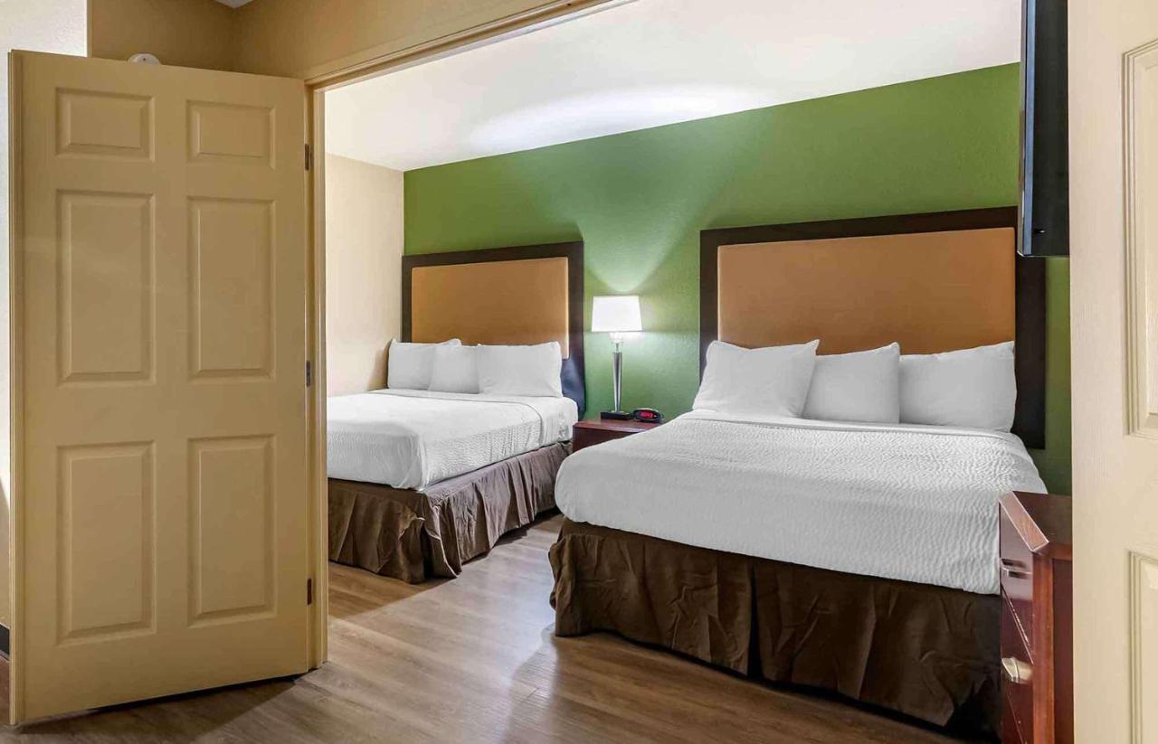 One-Bedroom Suite with Two Double Beds - Non-Smoking at Extended Stay America Select Suites - Orlando - Maitland - Summit Tower Blv